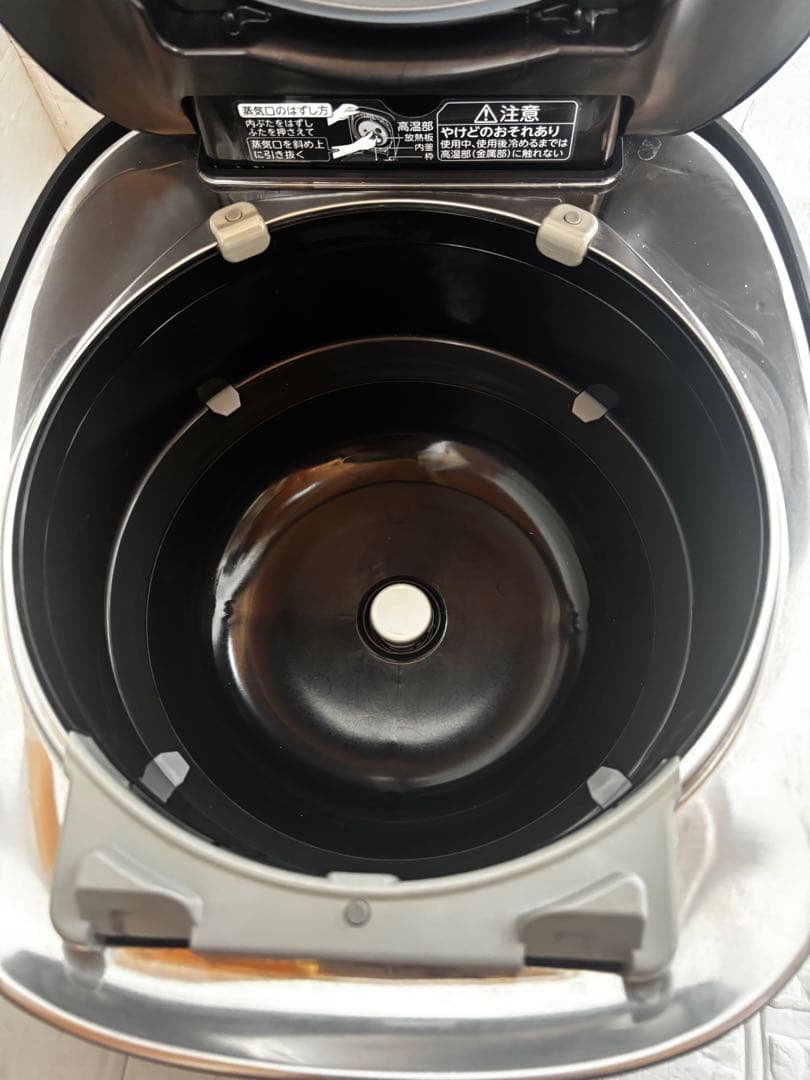 東芝 真空圧力IH炊飯器 RC-10VXV（5.5合炊き）