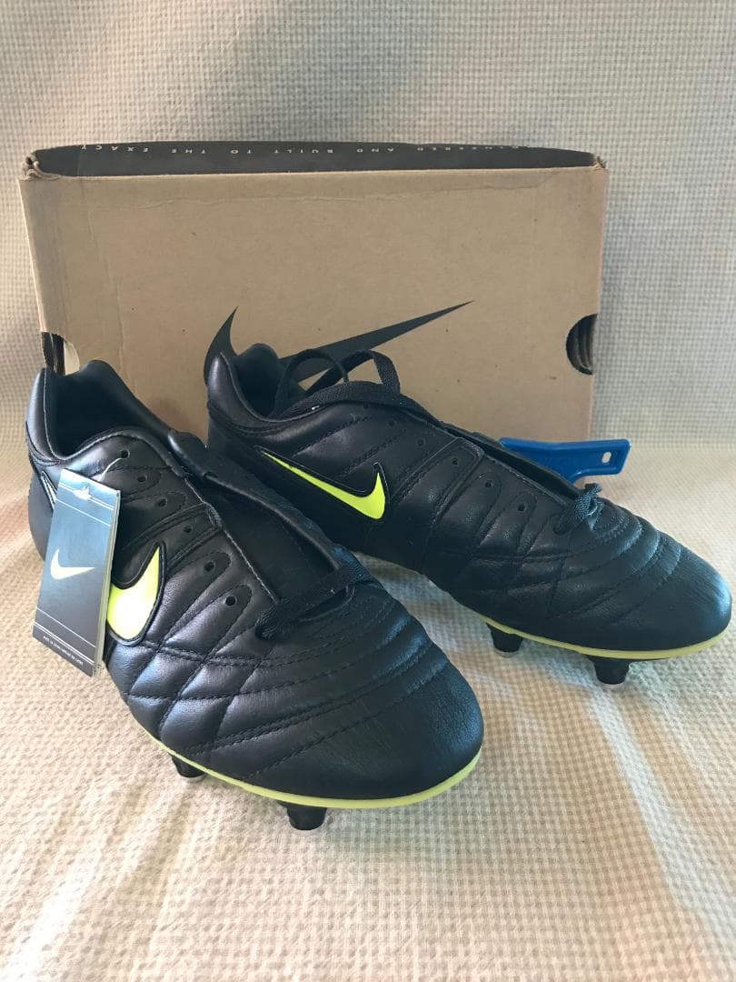 NIKE　97エアリオズーム　25.0cm箱付き未使用品