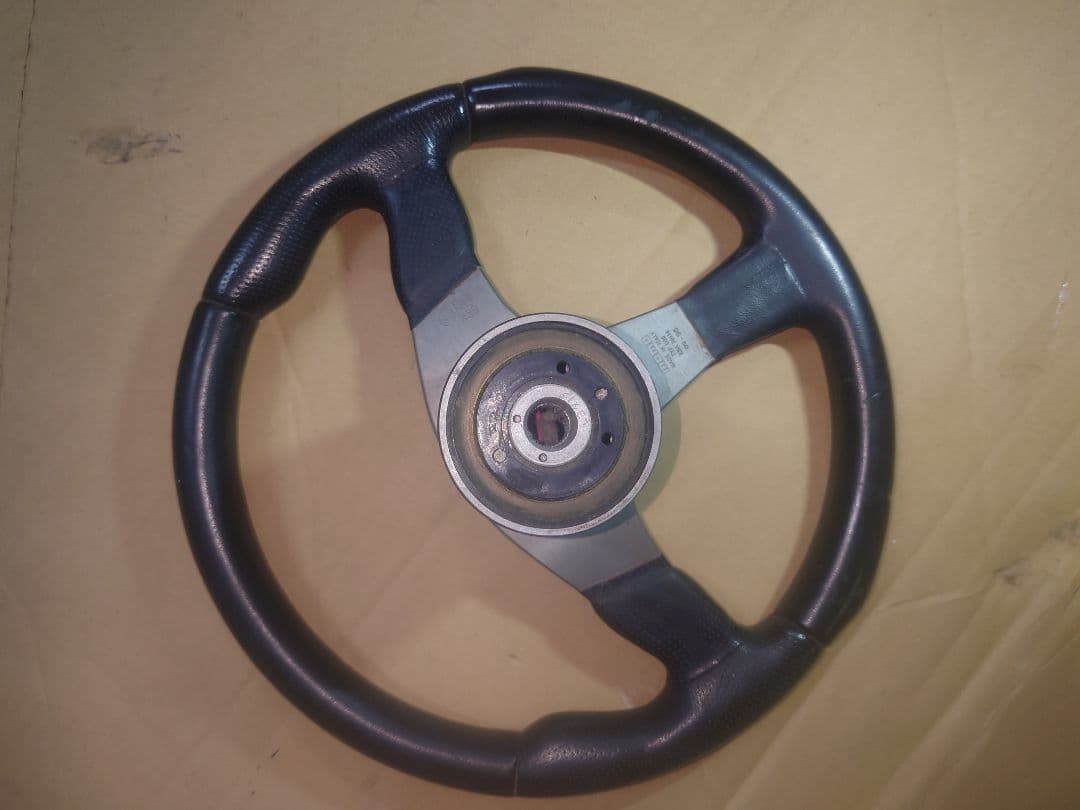 momo RACE スポーツステアリング 本体