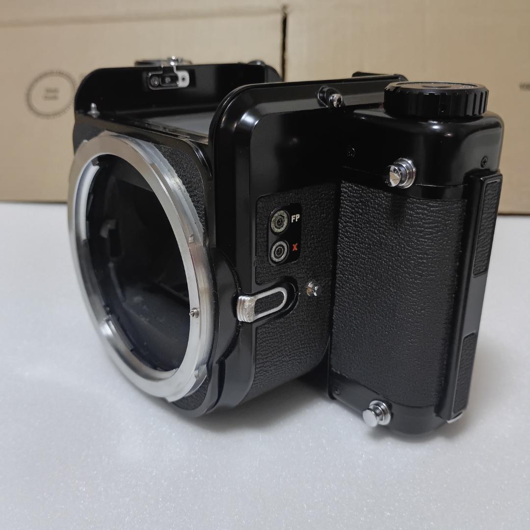 PENTAX 6x7 ボディ 電池ホルダーなし 動作未確認 部品取り用