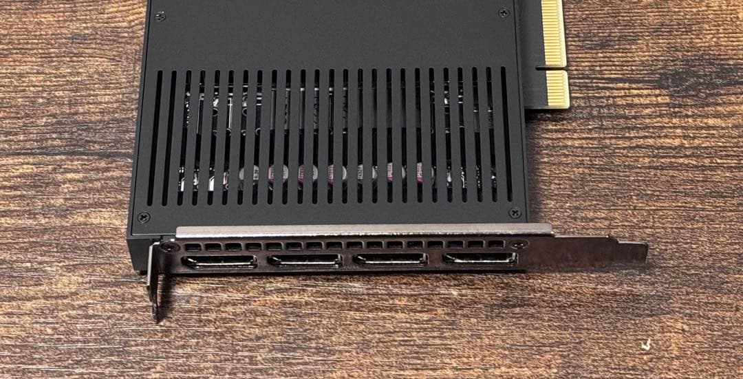 NVIDIA RTX A4000 グラフィックカード