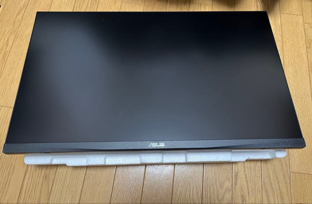ASUS TUF VG27AQ5A ゲーミングモニターWQHD 200Hz