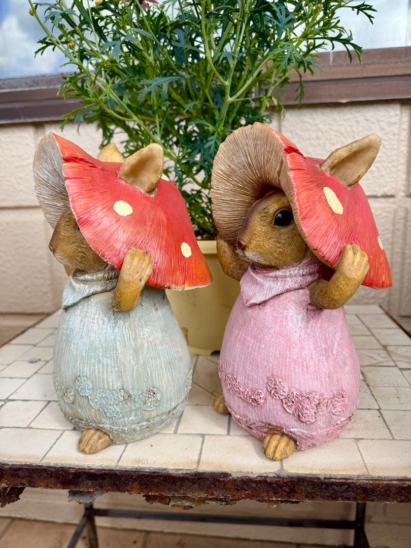 ペアウサギ　キノコ帽子　オーナメント 2体セット　置物
