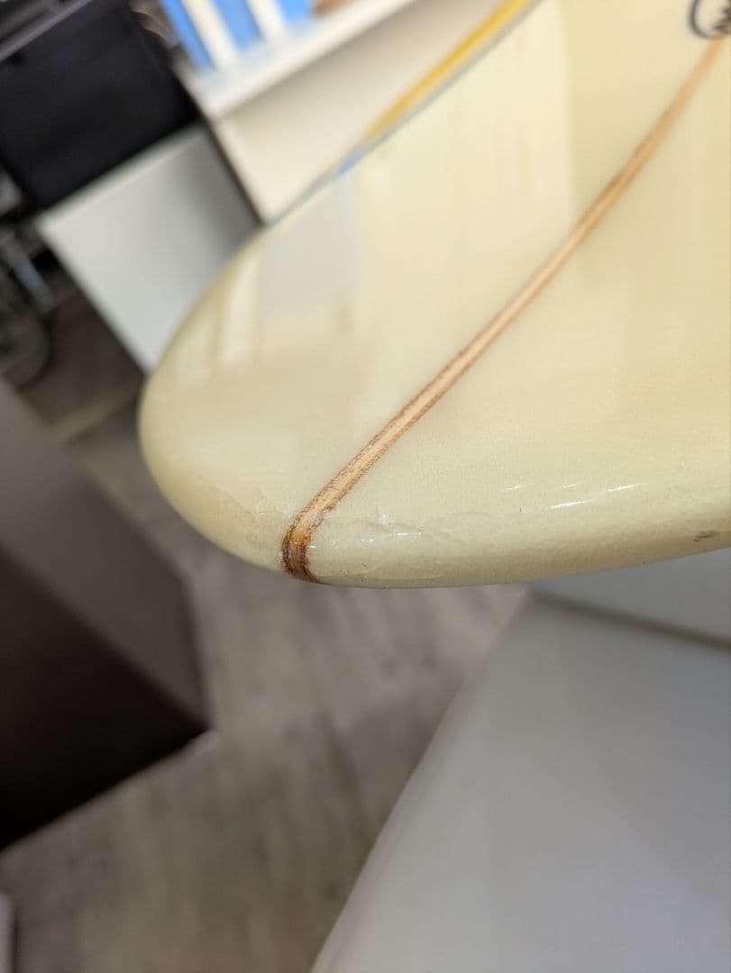 ファンボード クリーム色 ストライプデザイン　コナウィンドミッドレングス