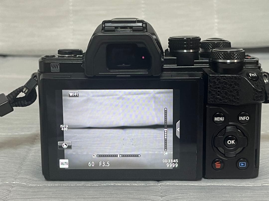 OLYMPUS OM-D E-M10 MarkⅡ Wズームキット ブラック