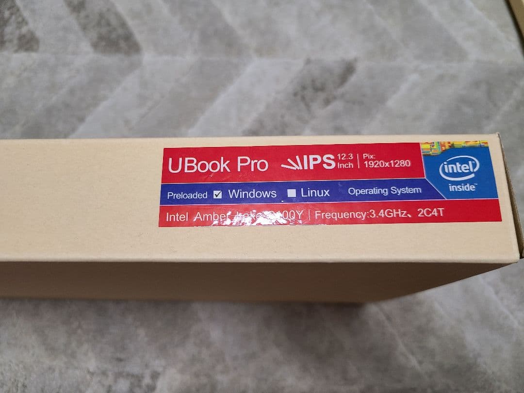 CHUWI UBook Pro8100Y(本体) + 専用キーボード+ 専用ペン