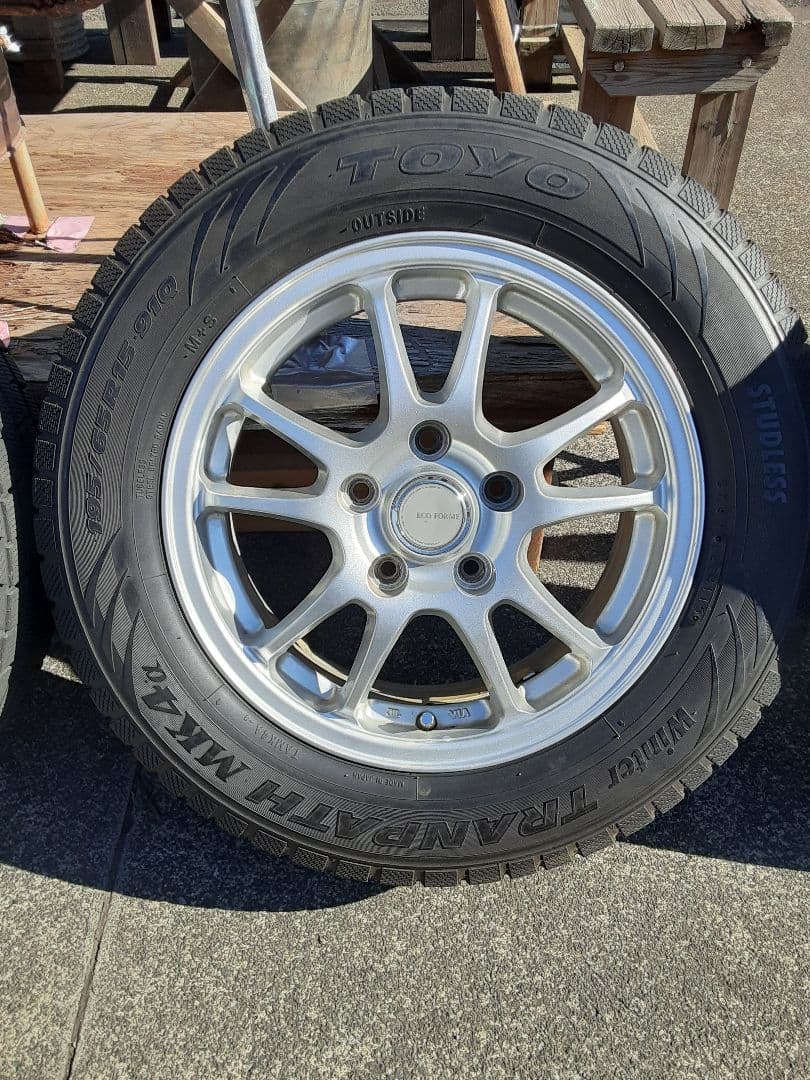 【最終価格】15インチ 　スタッドレスタイヤ&アルミホイールセット　4本