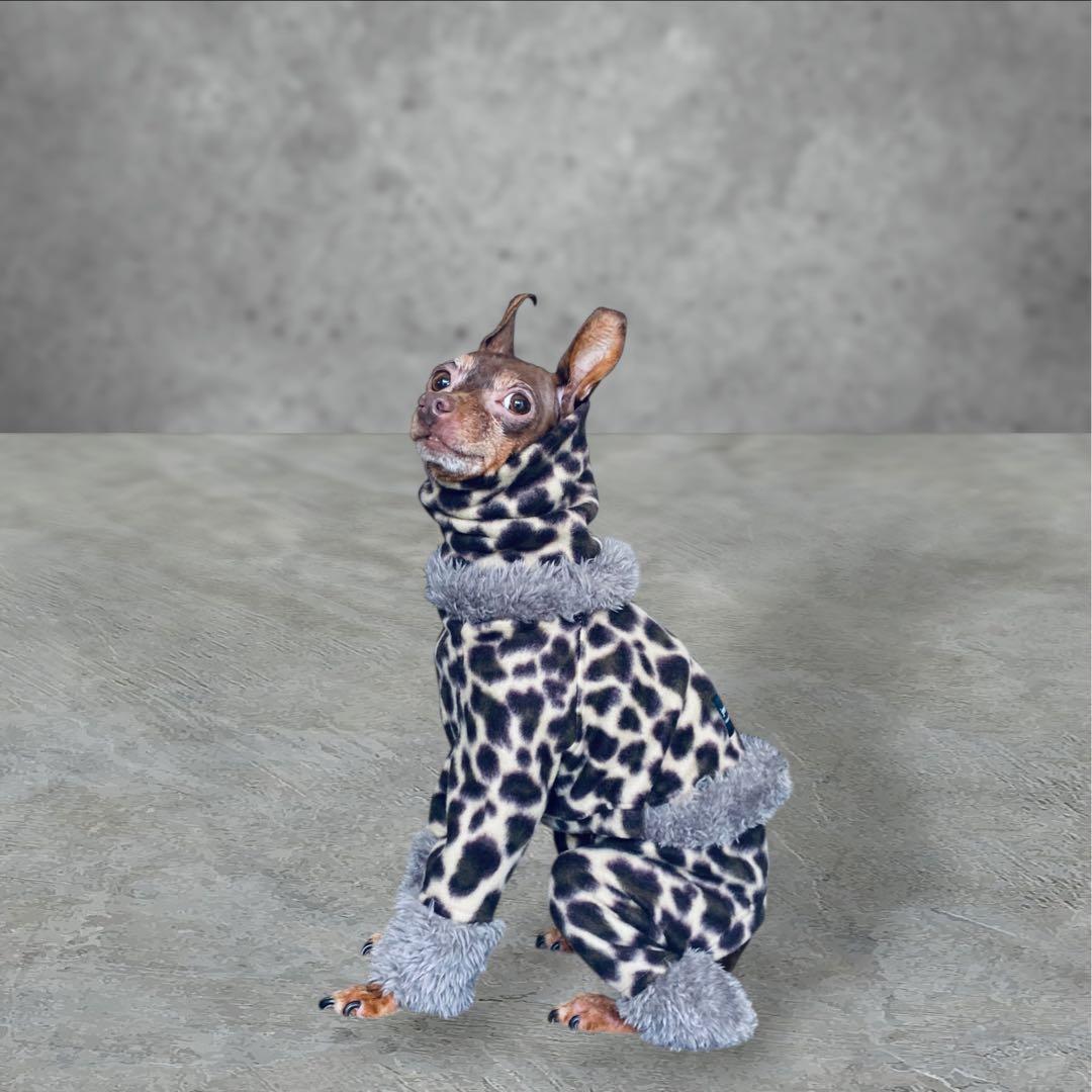 ⑳レオパードフリースロンパース