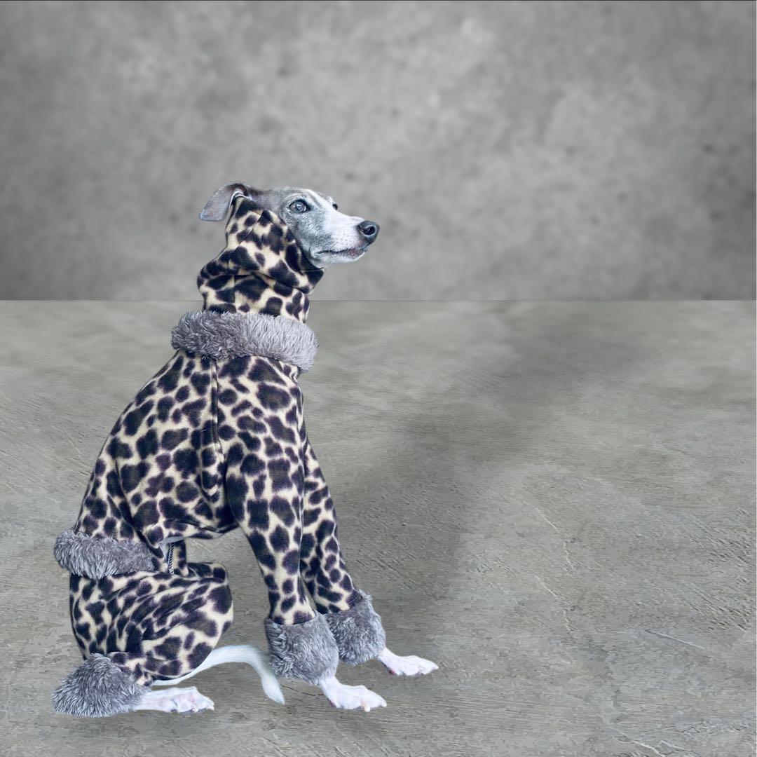 ⑳レオパードフリースロンパース