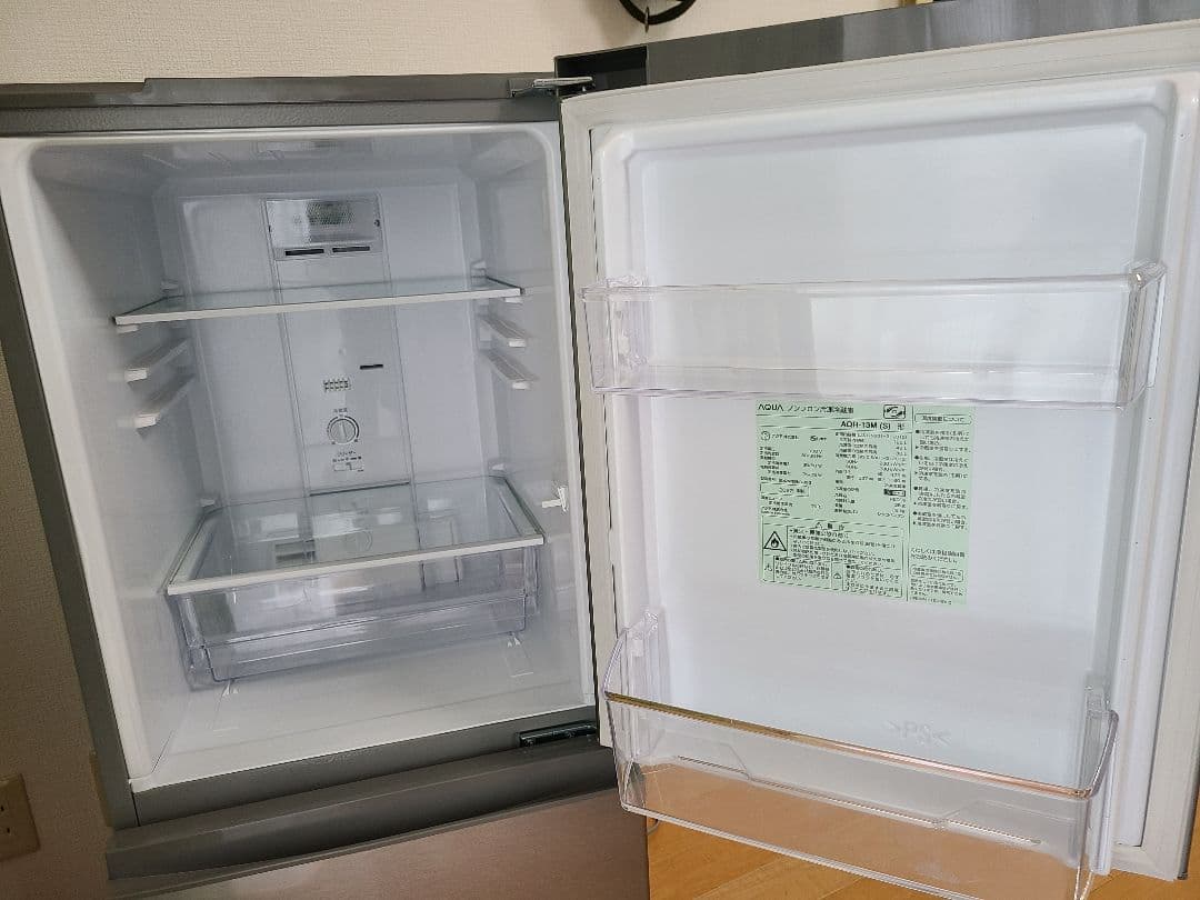 AQUA　冷凍冷蔵庫　AQR-13M(S)形　2022年製