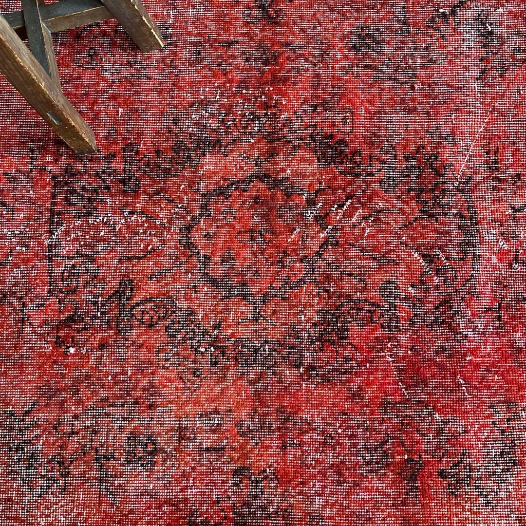 シャビーレッドオーバーダイ　ヴィンテージラグ　トルコラグ