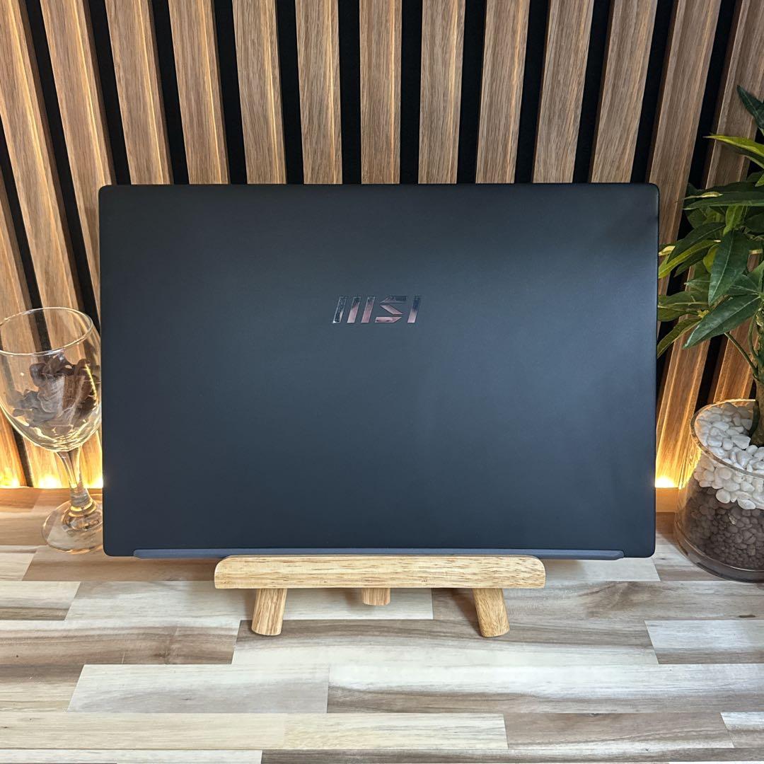 極美品2024年モデル‼️MSI Modern☘最新第13世代☘人気ノートパソコン