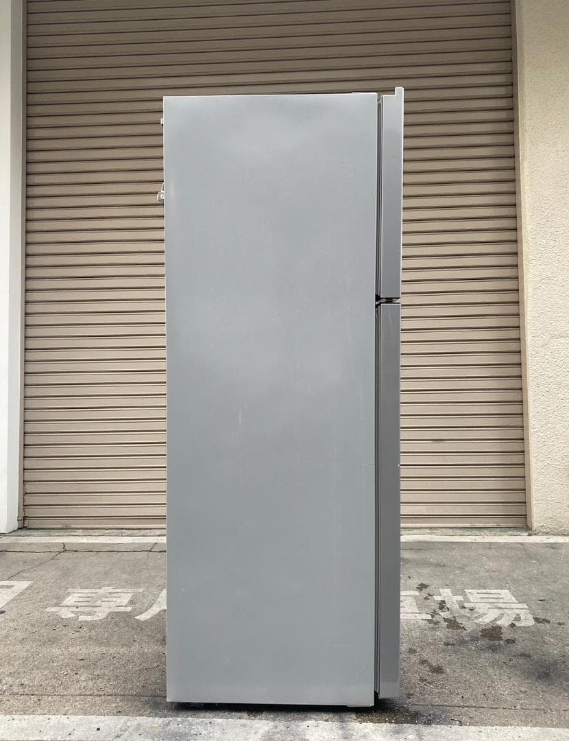 A559♠️ハイセンス 人気モデル！2ドア冷蔵庫 「HR-B2301」227L