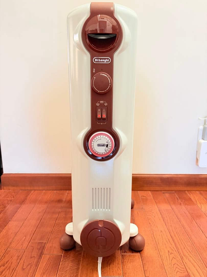 【ほぼ未使用】 DeLonghi JR0812-BR オイルヒーター