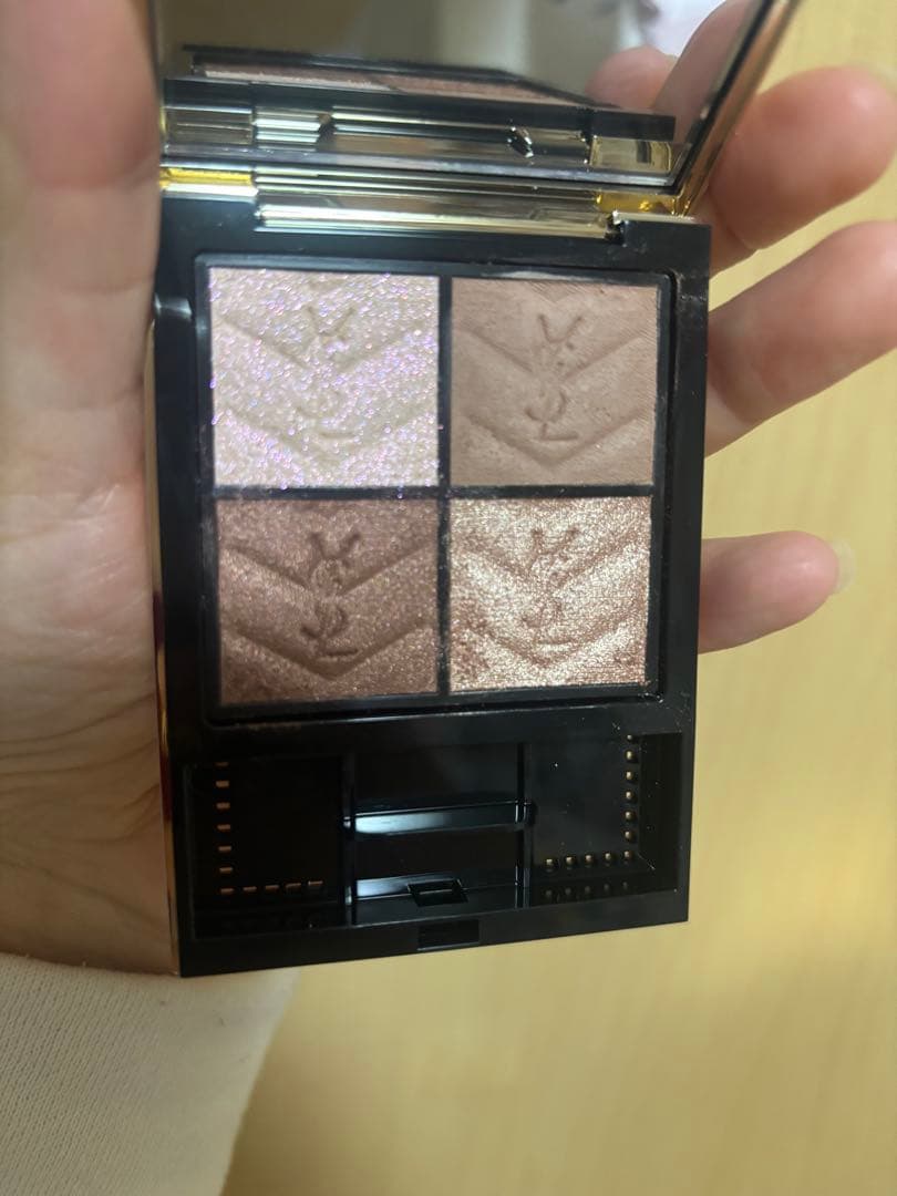 アイシャドウ Yves Saint Laurent COUTURE MINI CLUTCH