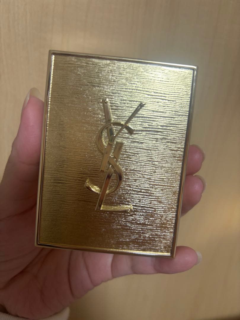 アイシャドウ Yves Saint Laurent COUTURE MINI CLUTCH