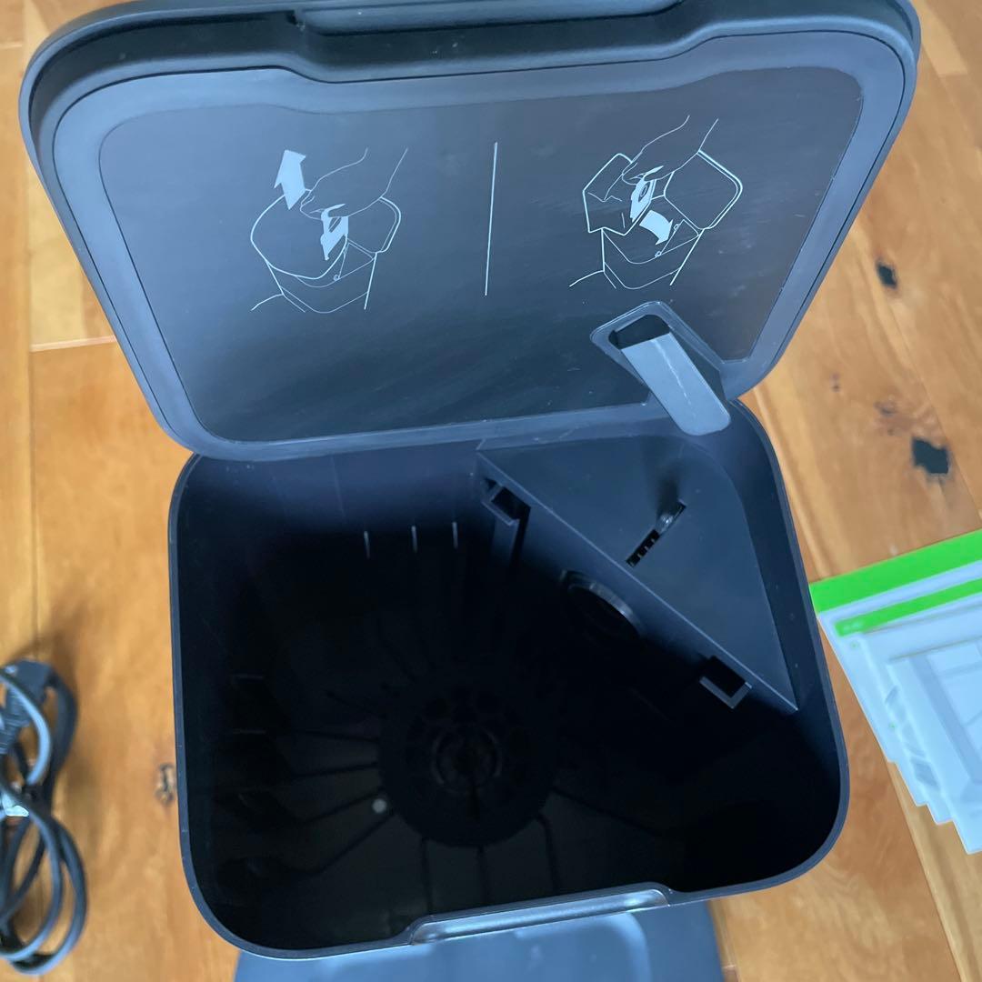 Roomba i7+クリーンベース付 ロボット掃除機 本体 ルンバ