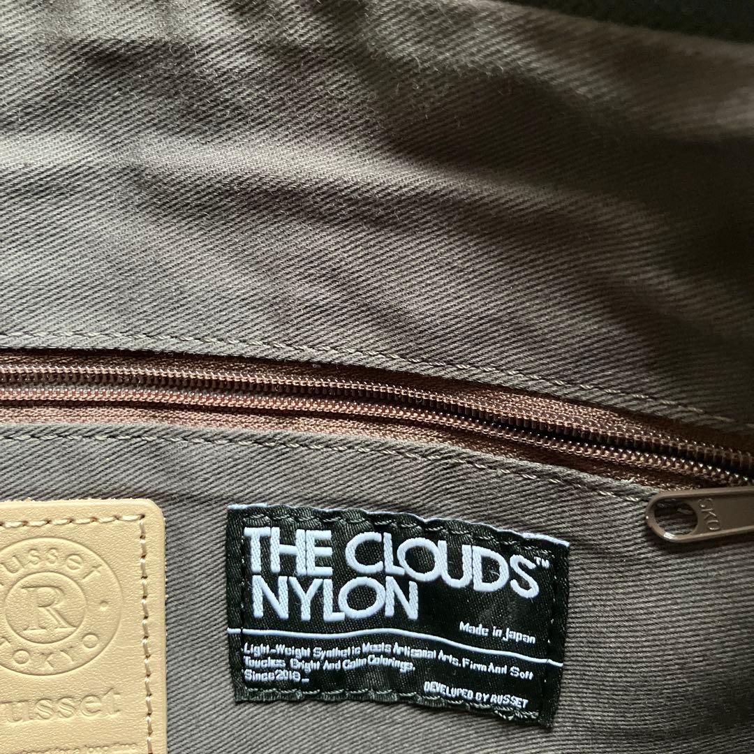 最終お値下げ☆russet clouds nylon スリングバッグ ブラック