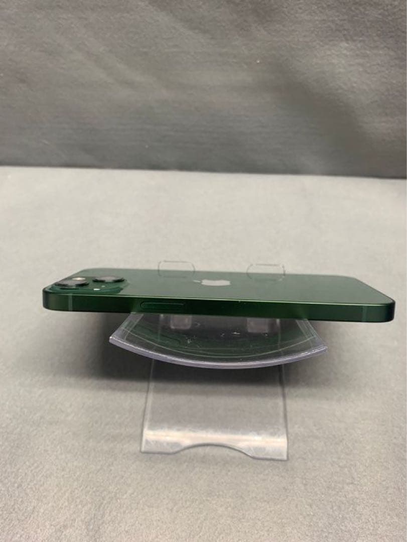 中古美品　国内版　simフリー　iPhone13 512GB