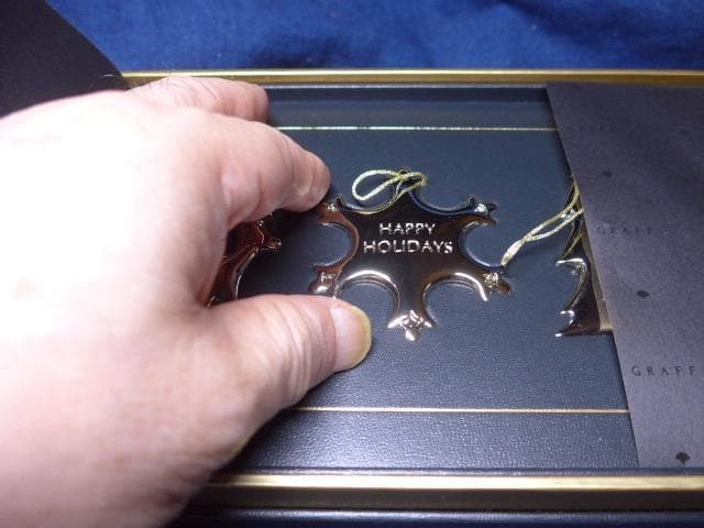 新品、未使用のGRAFFのクリスマスオーナメントセット、リボン付きボックス入り