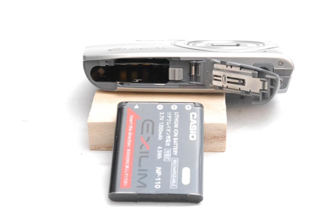 CASIO EXILIM EX-Z2000 (良品）