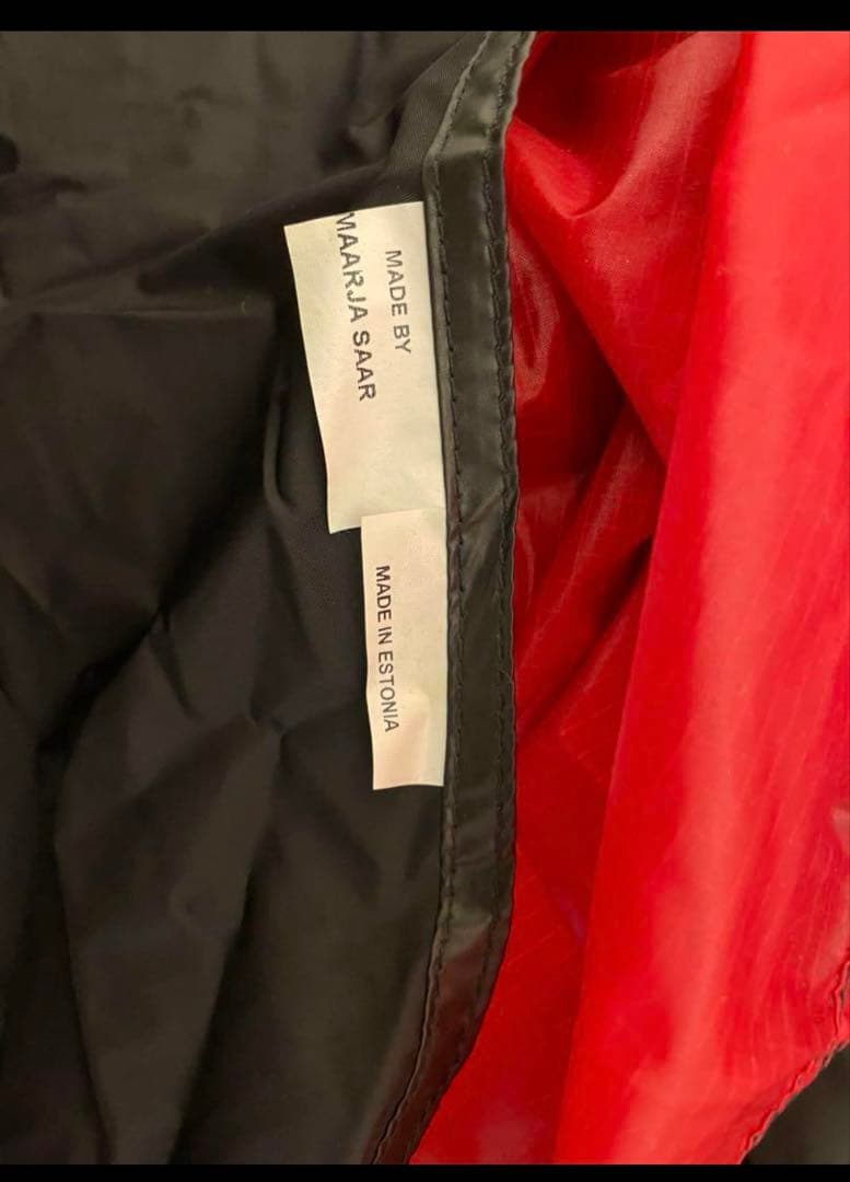 ヒルバーグ　ソウロ赤　フットプリント付き