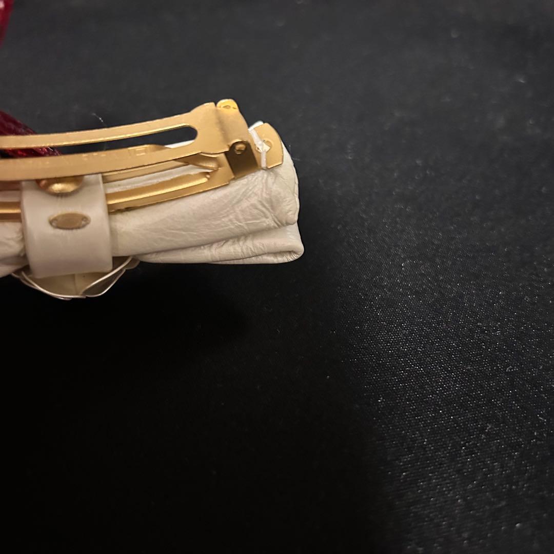 CHANEL カメリア　バレッタ　ホワイト