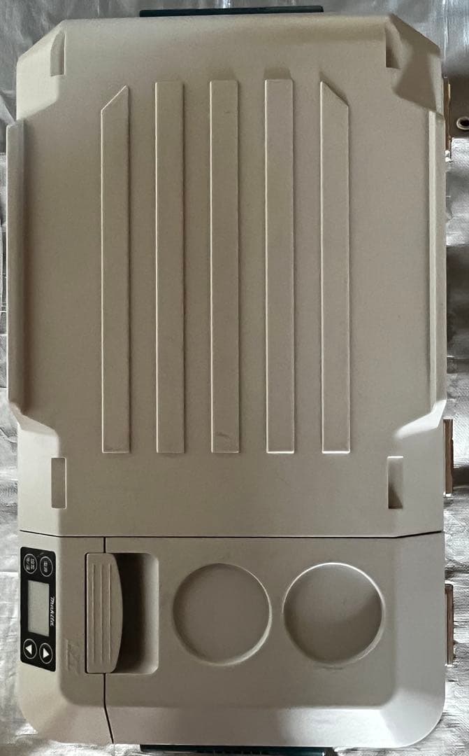 マキタポータブル保温冷凍冷蔵庫