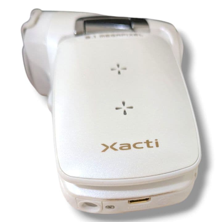 サンヨーホワイト SANYO Xacti DMX-CG9 ムービー ビデオカメラ