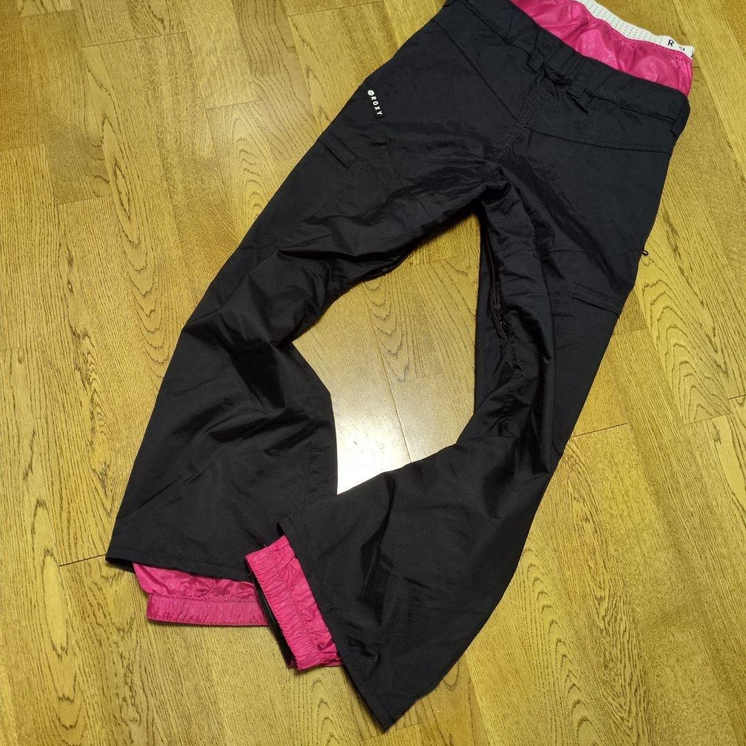 【美品】ROXY　スノボウェア　上下セット　Ｓ　総柄　ロゴ　ブラック　ピンク