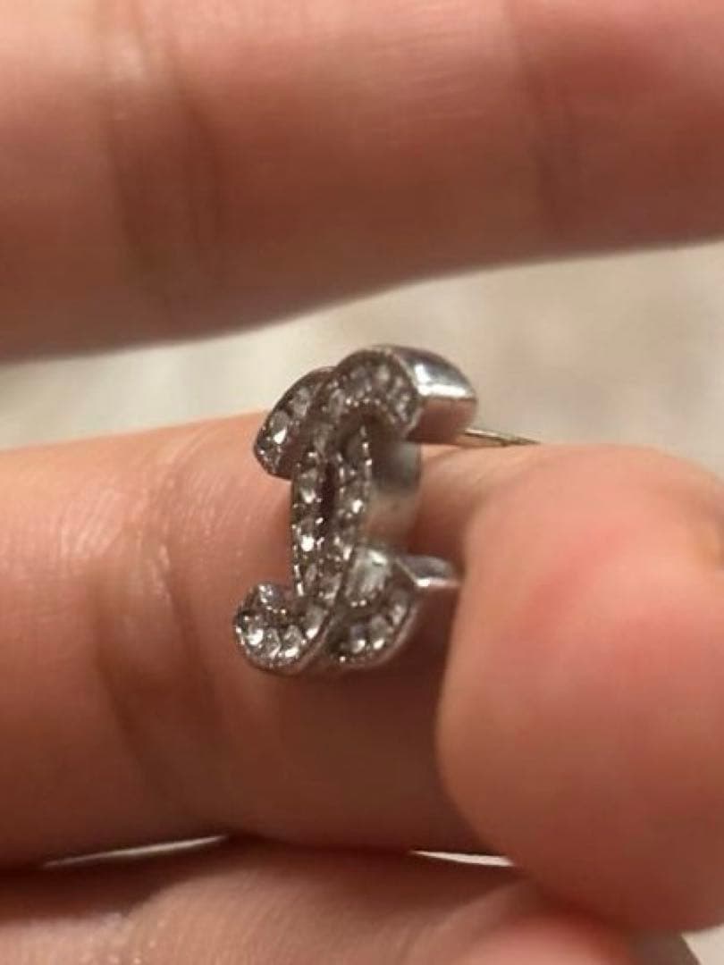 K*i様 利*皇様 CHANEL ロゴデザイン ピアス　片耳