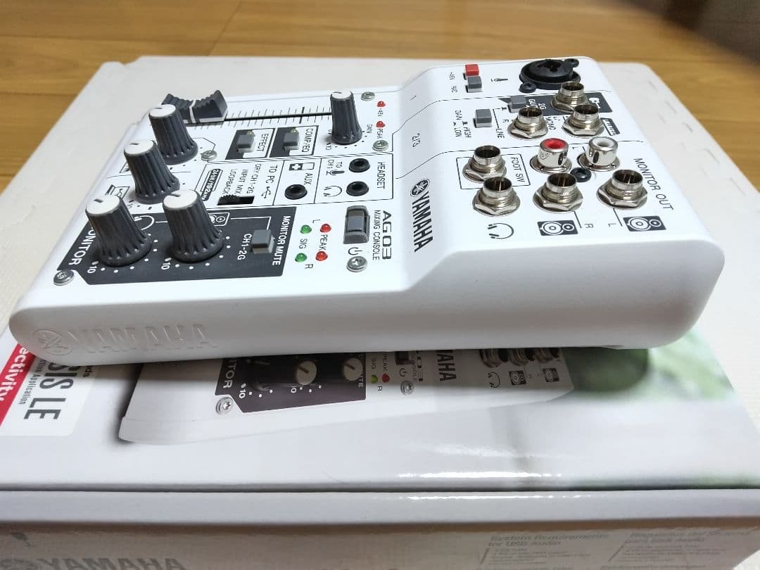 Yamaha AG03 ミキシングコンソール