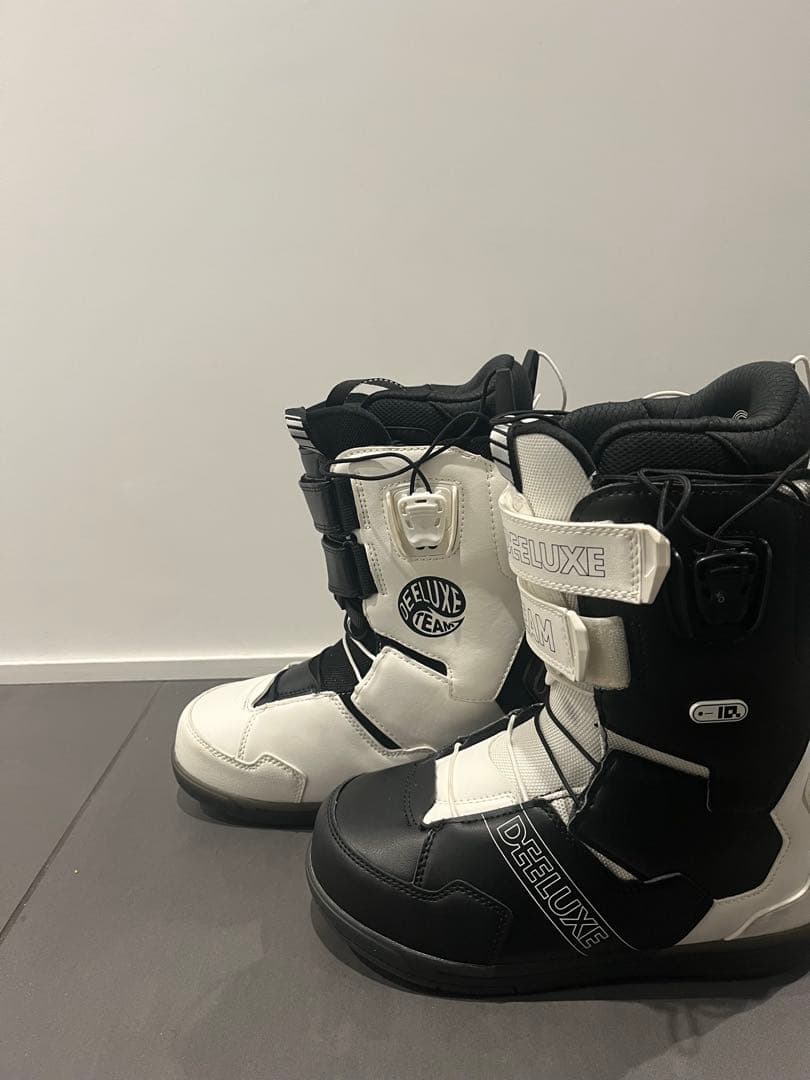 DEELUXE TEAM スノーボードブーツ ホワイト/ブラック