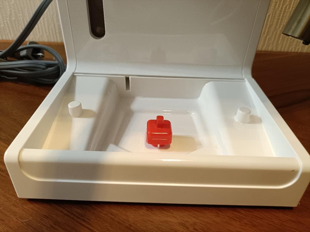 【****ゆ】デロンギ ECP3220J-W ホワイト