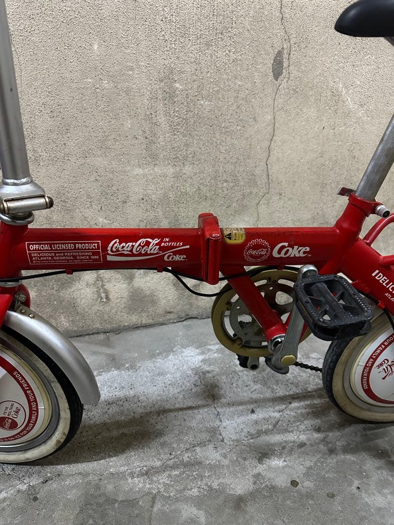 コカ・コーラ 折りたたみ自転車　6段ギア　ホイールカバー付き 16インチ