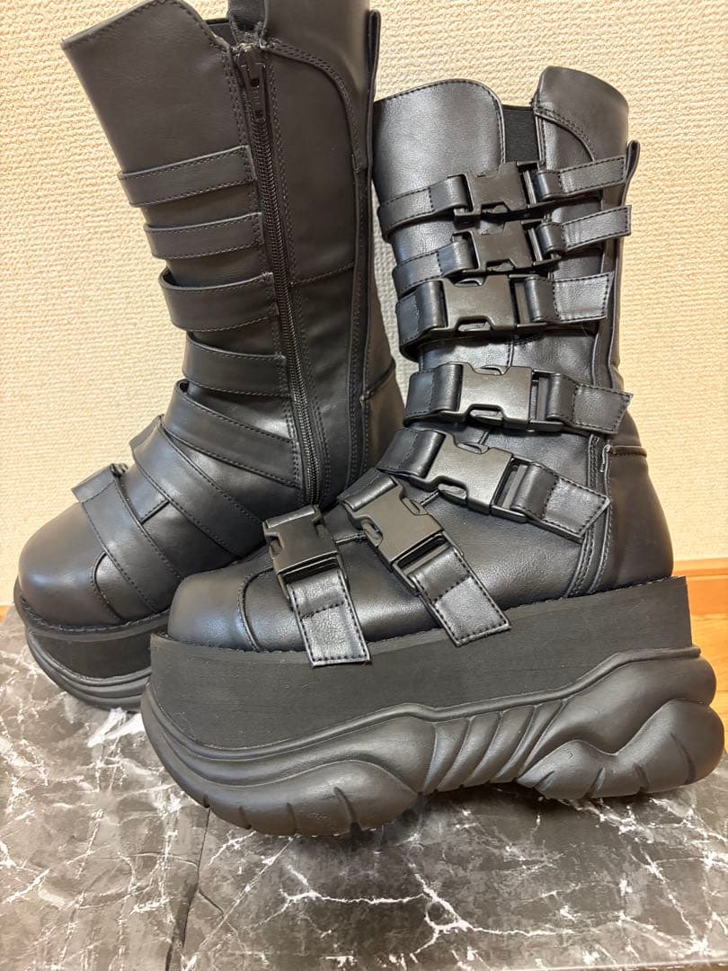 Demoniaデモニア 厚底 ブーツ 24cm 黒 M6 開封のみで、未使用です