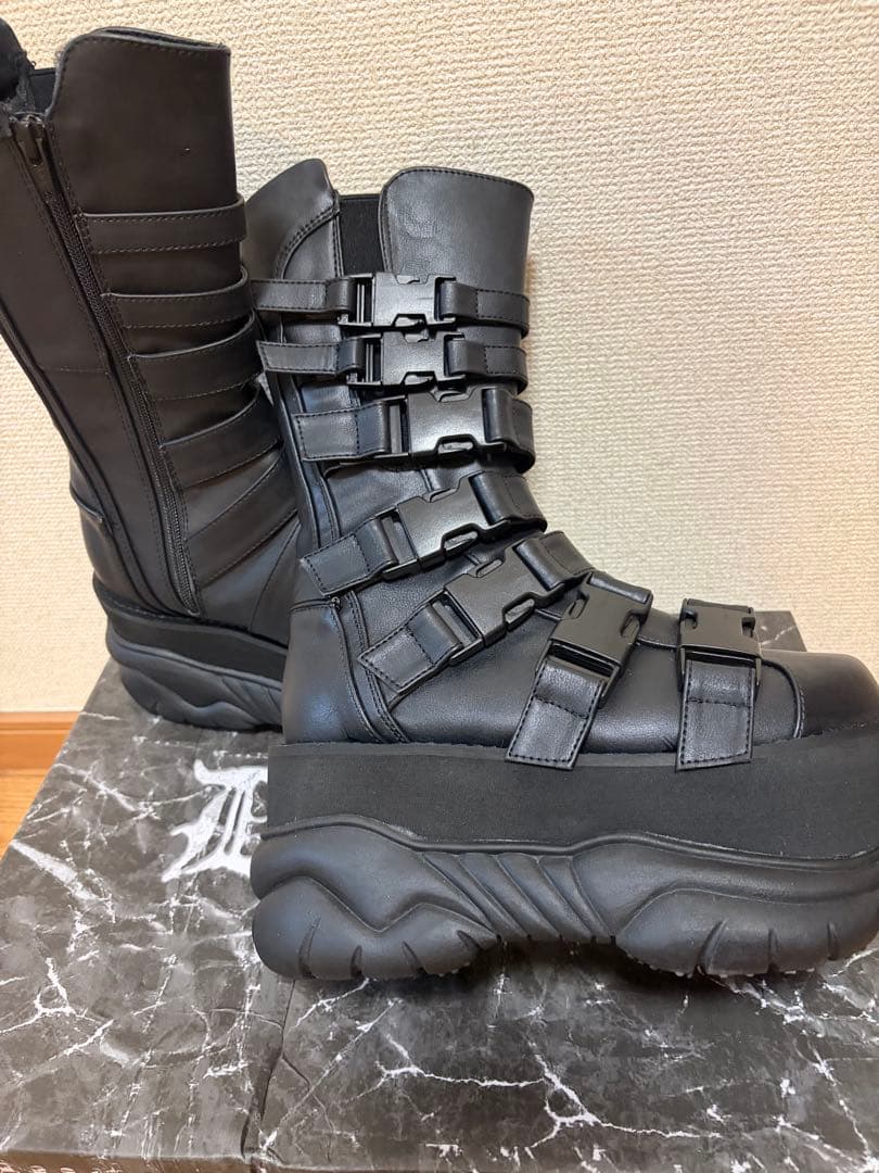 Demoniaデモニア 厚底 ブーツ 24cm 黒 M6 開封のみで、未使用です