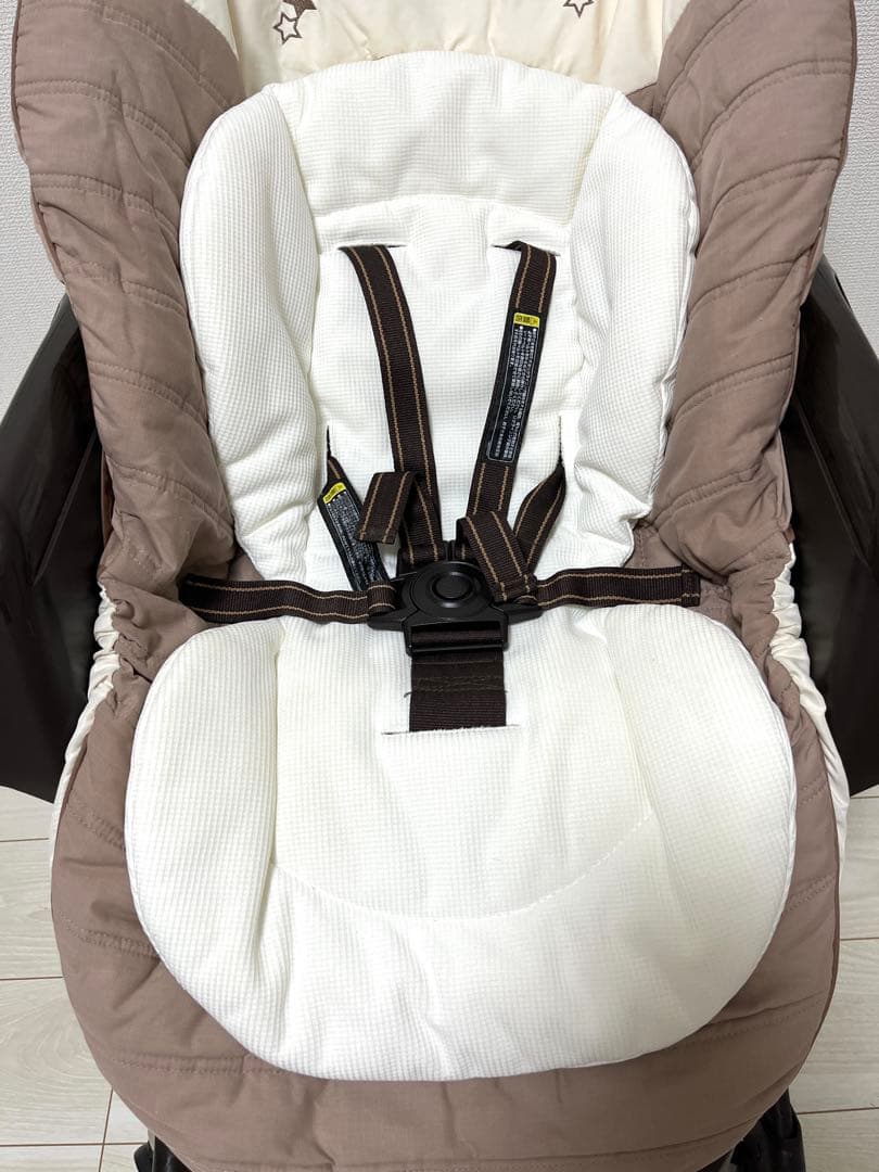 Combi コンビ ネムリラAT 新生児 自動 ハイローチェア