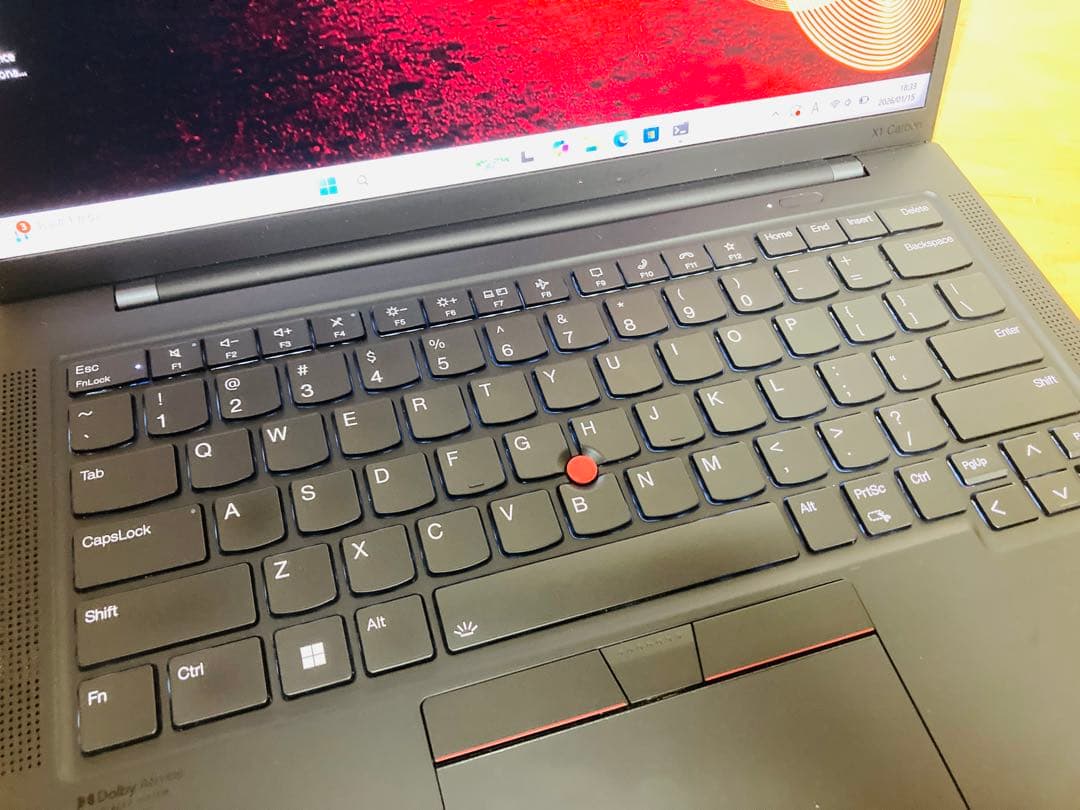 ThinkPad X1 Carbon Gen10/メモリ16GB/office付