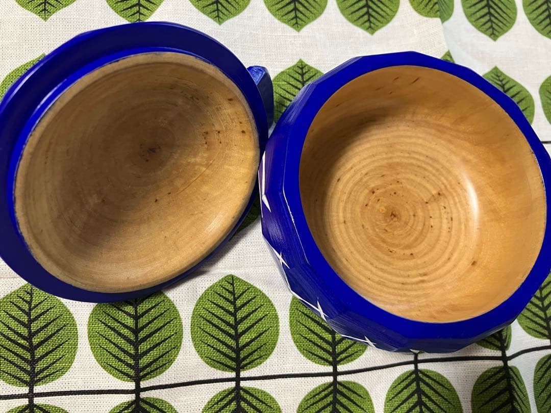 鳩のボンボン入れ（青）カバ材 小物入れ