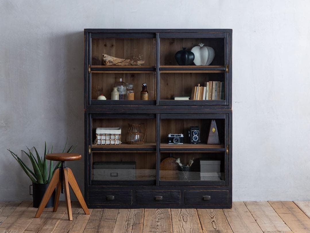 KUROKI CABINET　木製ガラス扉収納棚