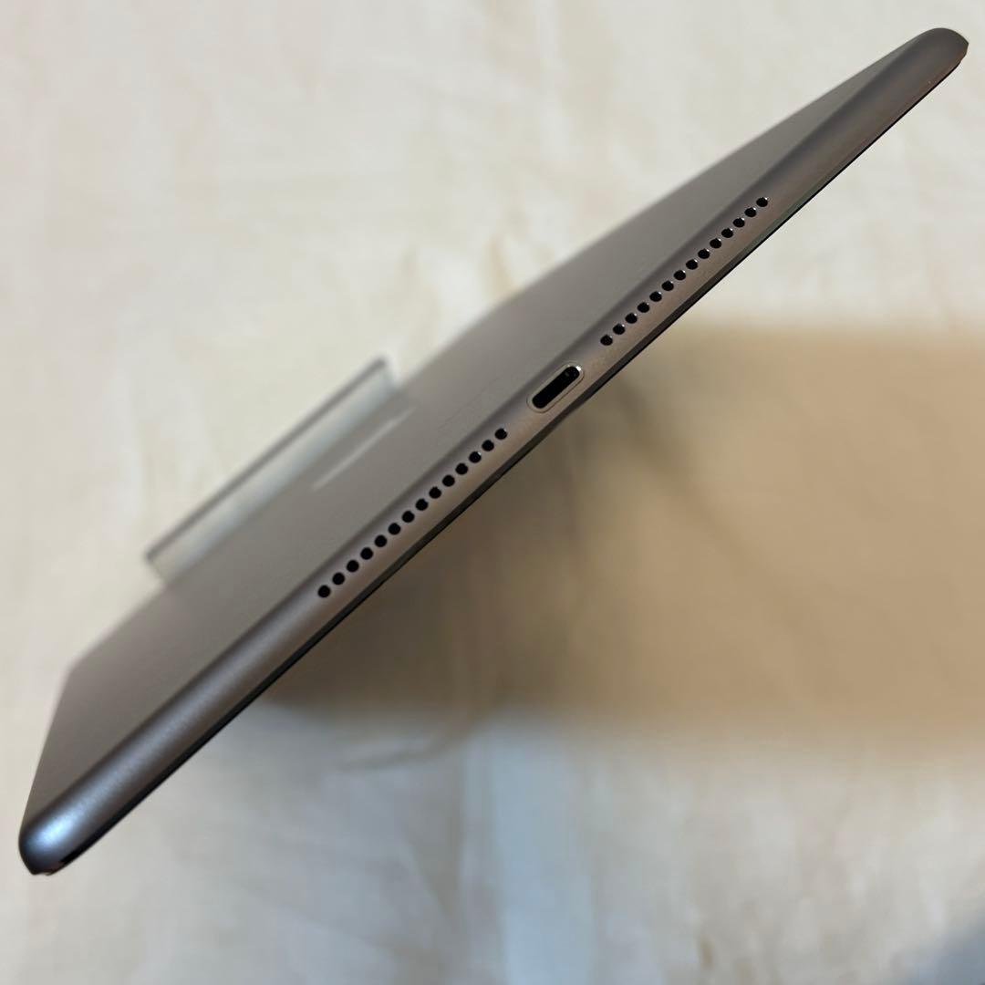 【美品】iPad Air2 Wi-Fi cellular 64GB 本体