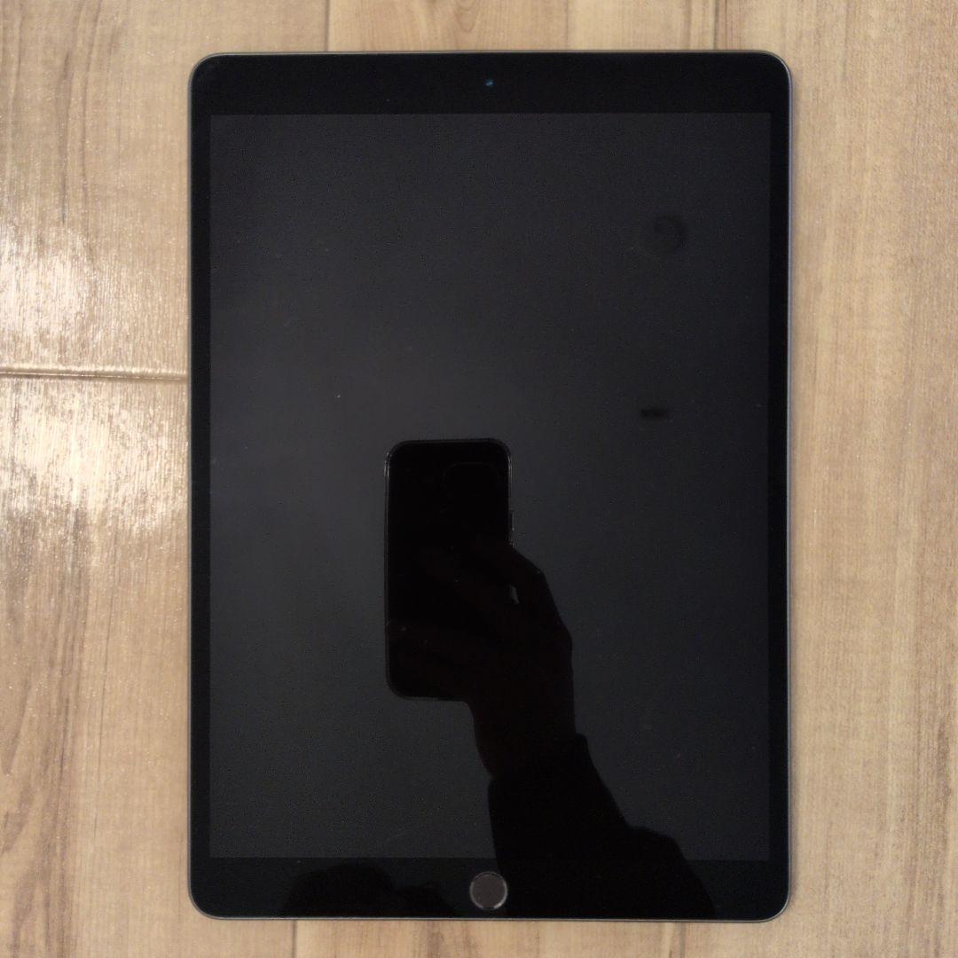 【美品】iPad Air 第3世代 Wi-Fiモデル 64GB　スペースグレー