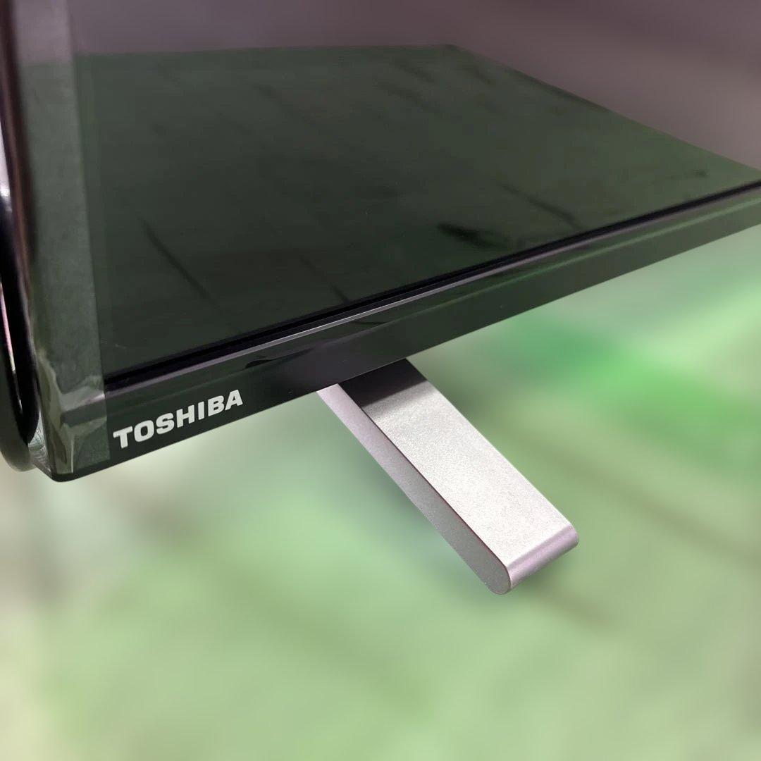 TOSHIBA 32V34 液晶テレビ 32インチ BS、CSアンテナ付き