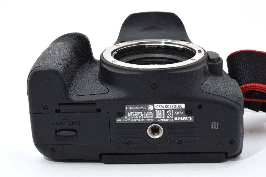 ★超美品★キヤノン EOS Kiss X8i ボディ #20517