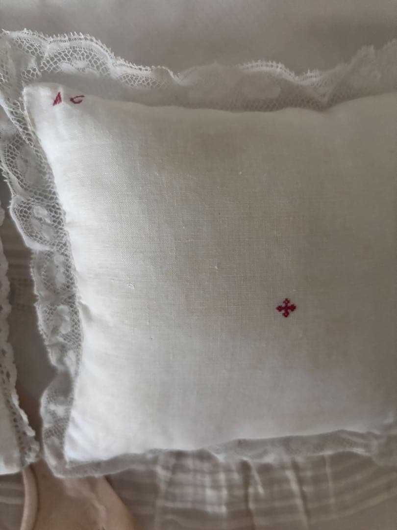 最終❤︎希少アンティーク素材小さなクッション　フランスアンティーク　リメイク