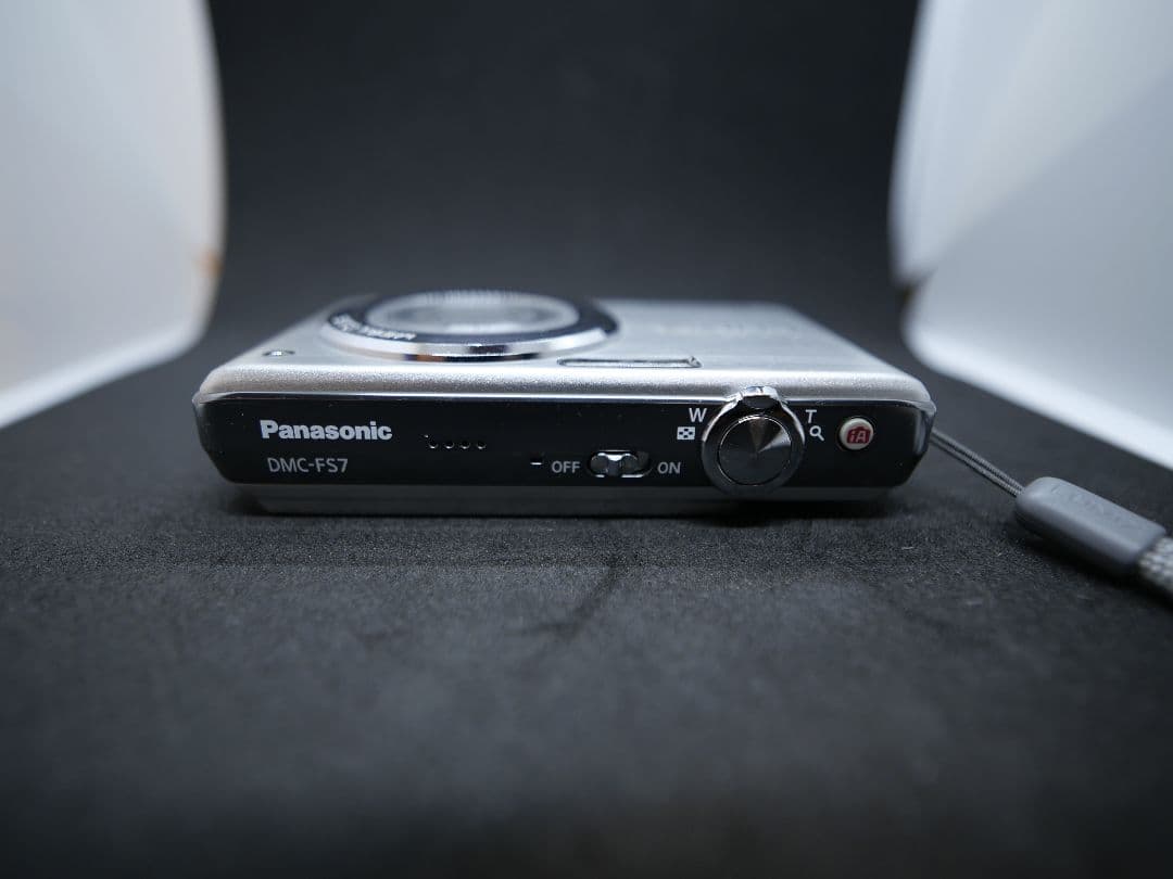 【動作確認済・電池充電器付】LUMIX コンデジDMC-FS7