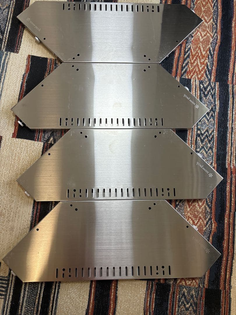  peak ジカロ　テーブル