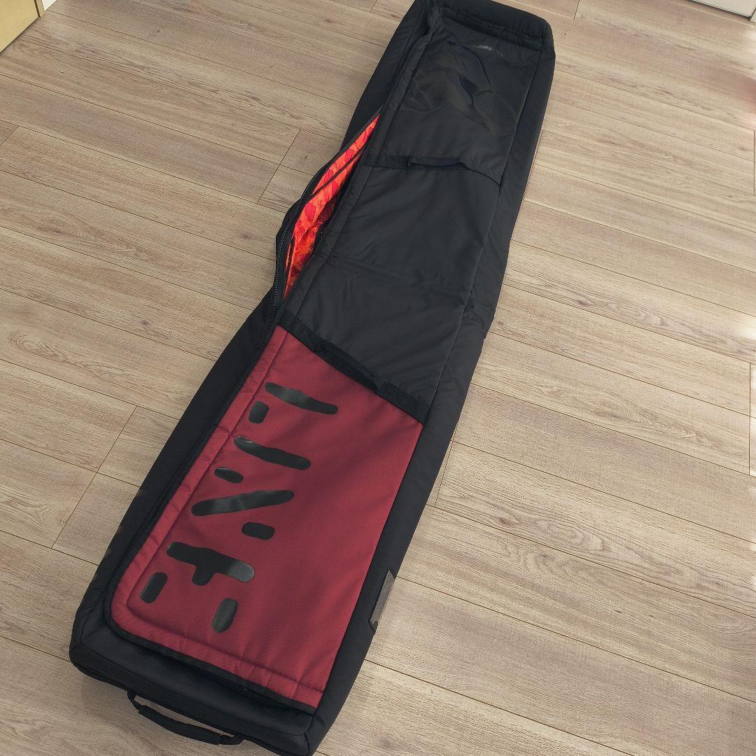 新品■LINEライン■スキーバッグ　ローラー付き