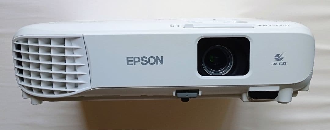 EPSON 3LCDプロジェクターEB-S05